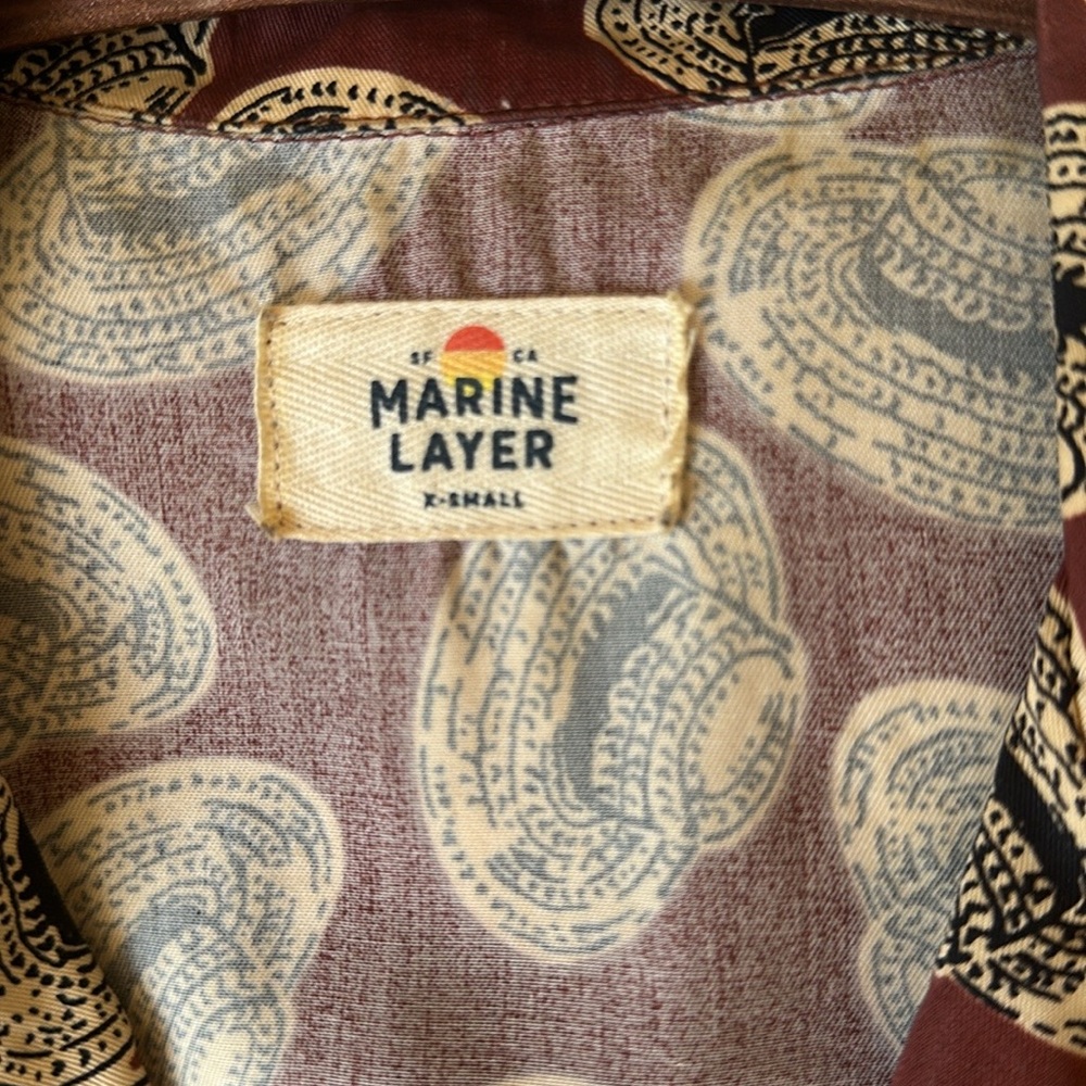 Marine Layer Hat Pattern Shirt - image 4